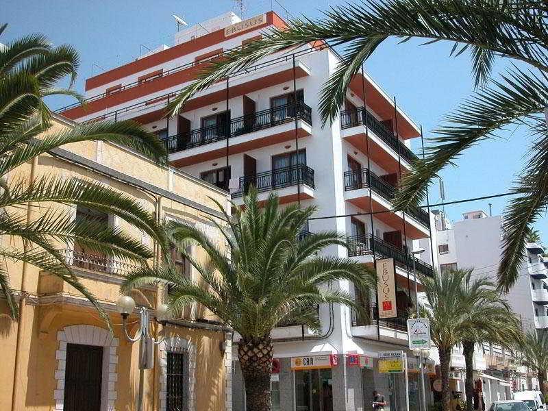 Apartamentos Ebusus Santa Eulária des Riu Exterior foto