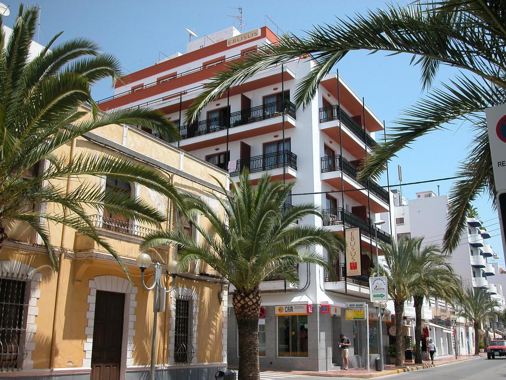 Apartamentos Ebusus Santa Eulária des Riu Exterior foto